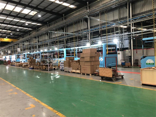 7m Uzunlukta, 200km Sürüş Mesafeli, Toplu Taşıma İçin Sol Direksiyonlu Elektrikli Mini Otobüs