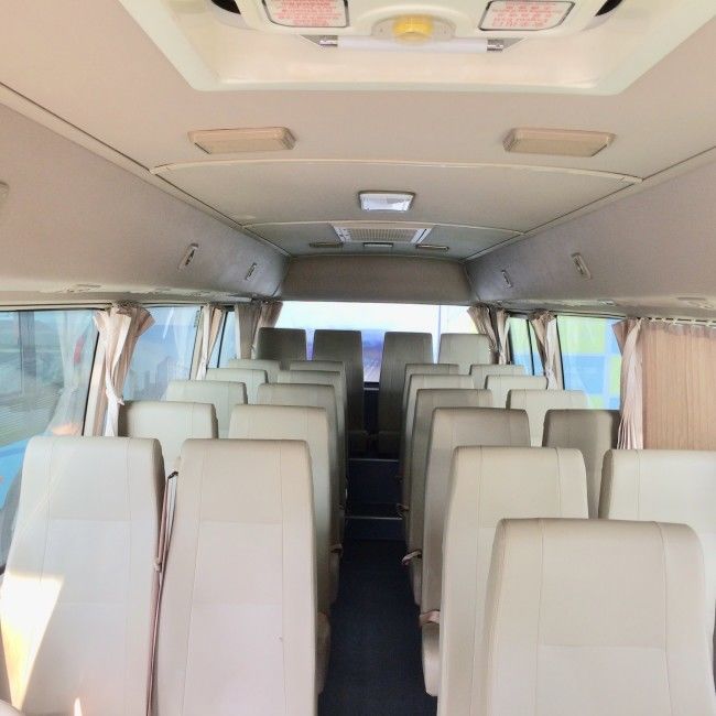 18 Koltuklu Elektrikli Coaster Otobüs, 200 km Menzil ve 89,7 kWh Batarya ile Toplu Taşıma İçin