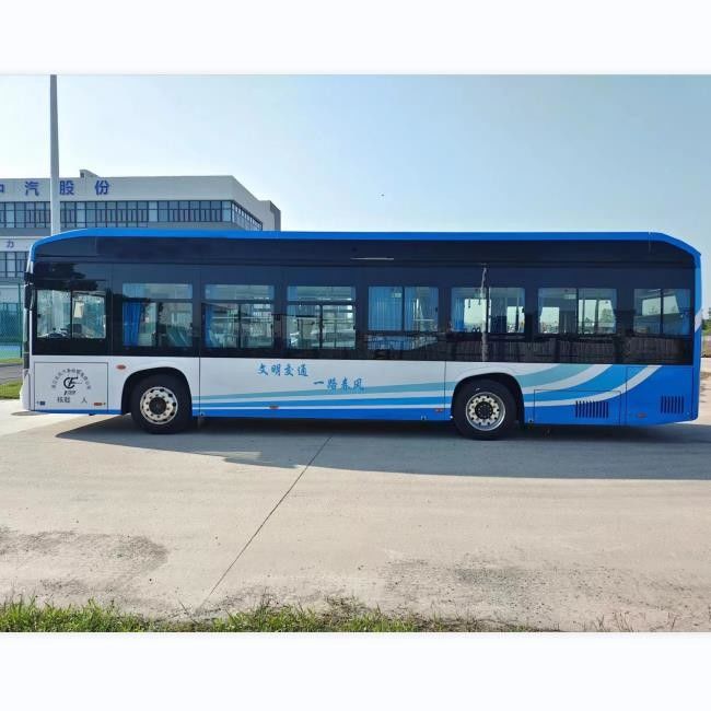 10.5m saf elektrikli 30 koltuklu şehir otobüsü 230 km'den fazla sürüş aralığı